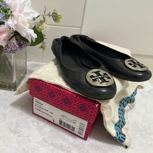Tory Burch Reva Flat